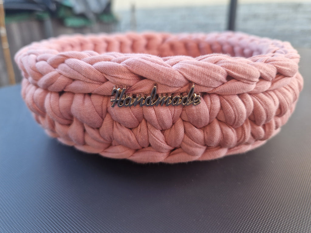 Zauberhafte Häkelkunst für dein Zuhause! 🧶🌸