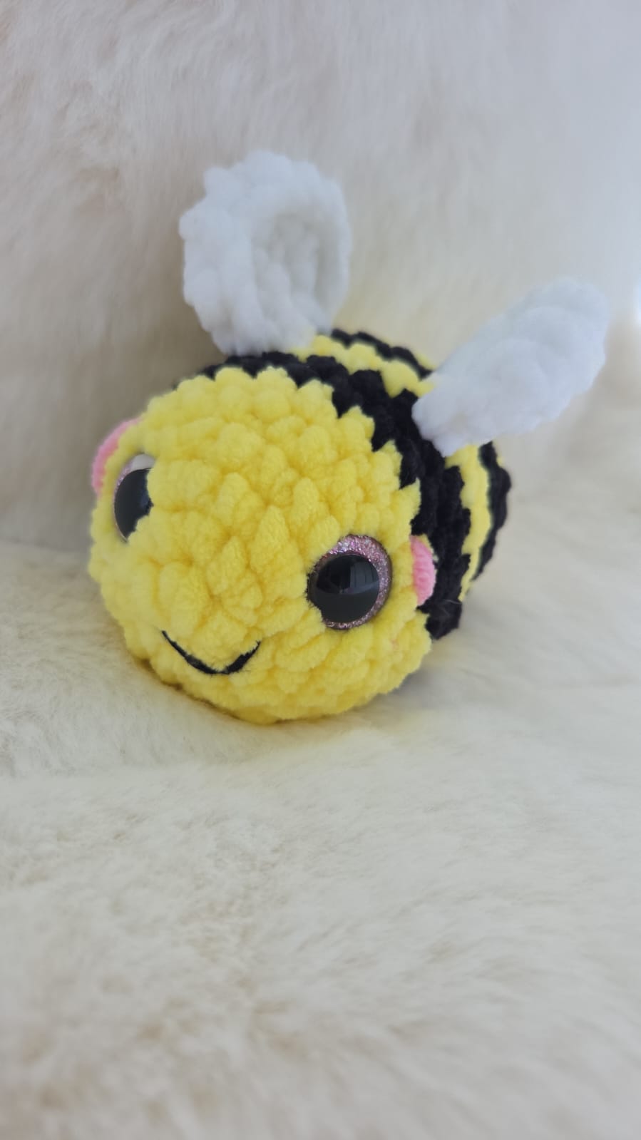 🐝 Süße Häkelbiene – Dein handgemachter Kuschelfreund
