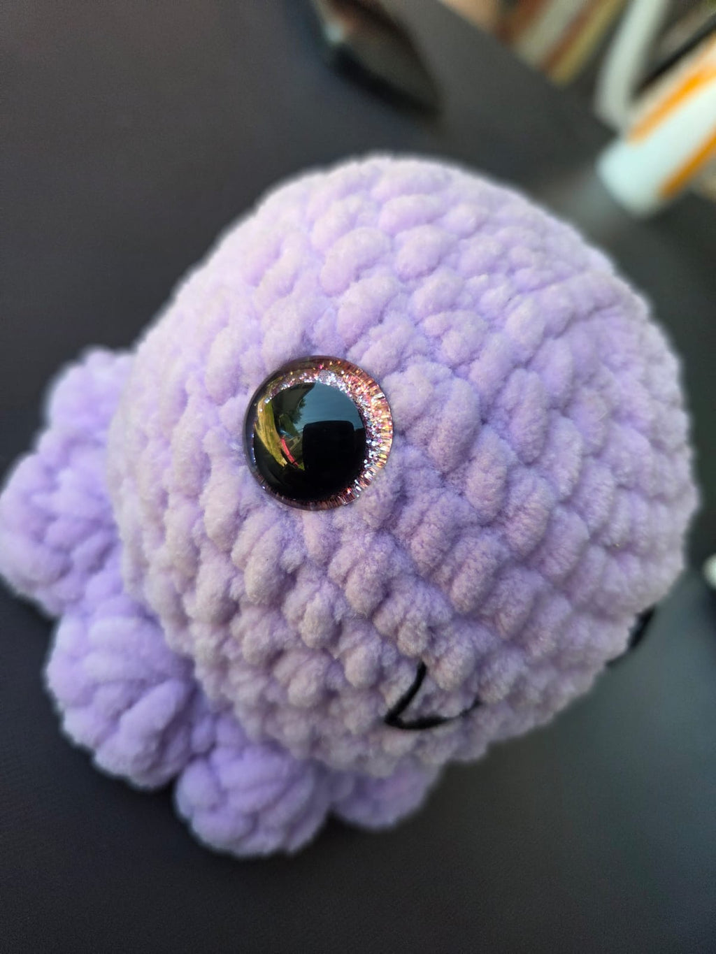 💜 Handgehäkelte Qualle Flora – Das kleine Herz auf Wellen