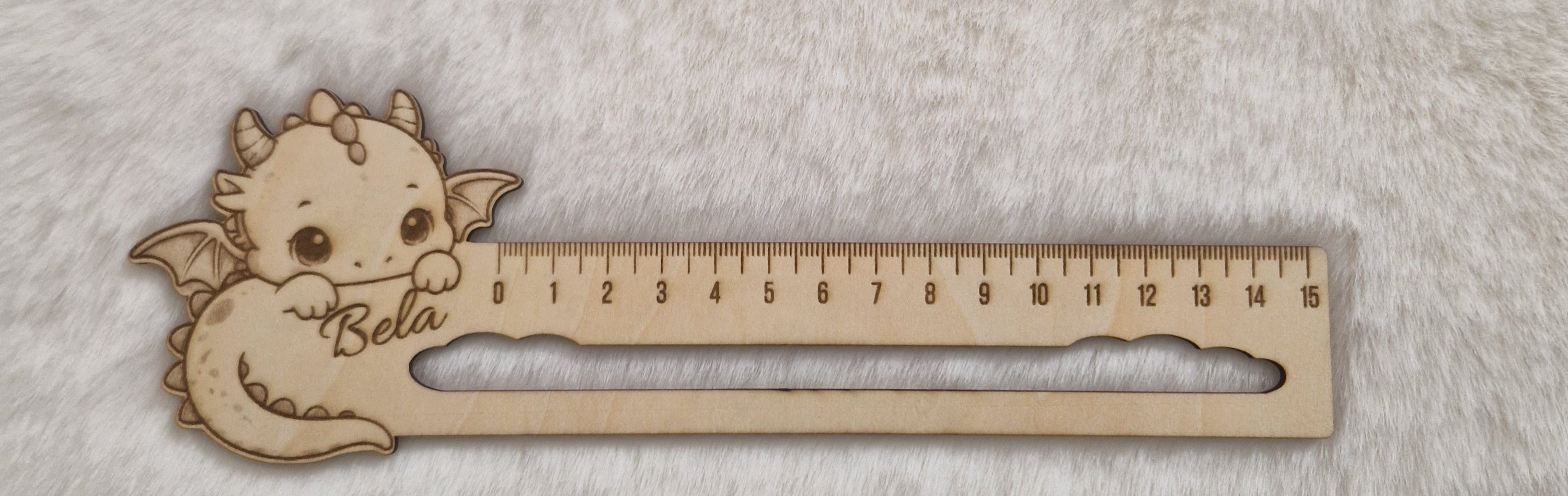Zauberhaftes Holzlineal mit Wunschname – 15 cm Drachen-Design 📏✨